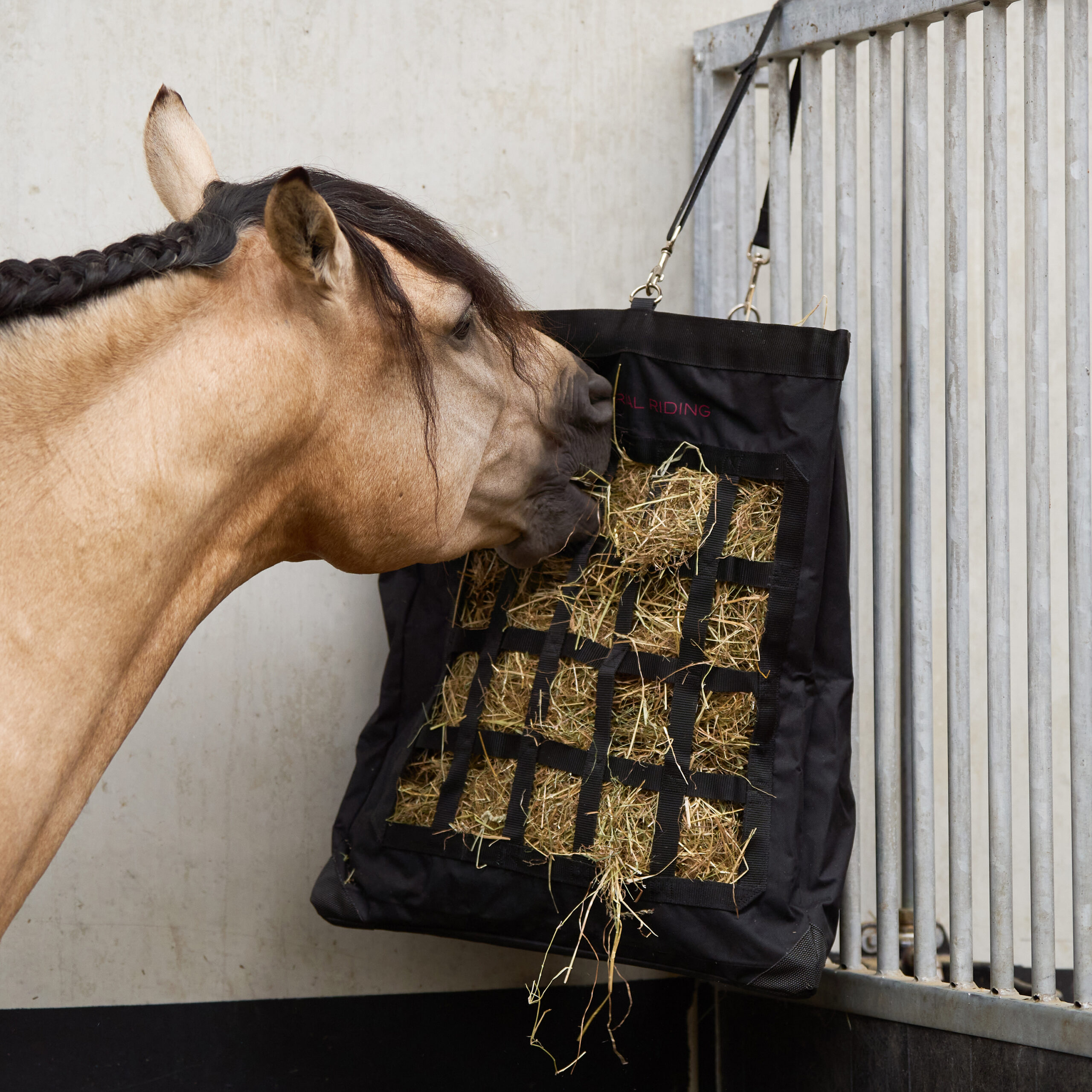 Imperial Riding Imperial Riding Corner Web Hay Feeder - Afbeelding 2