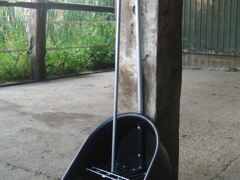 Waldhausen Holder for Stable Butler