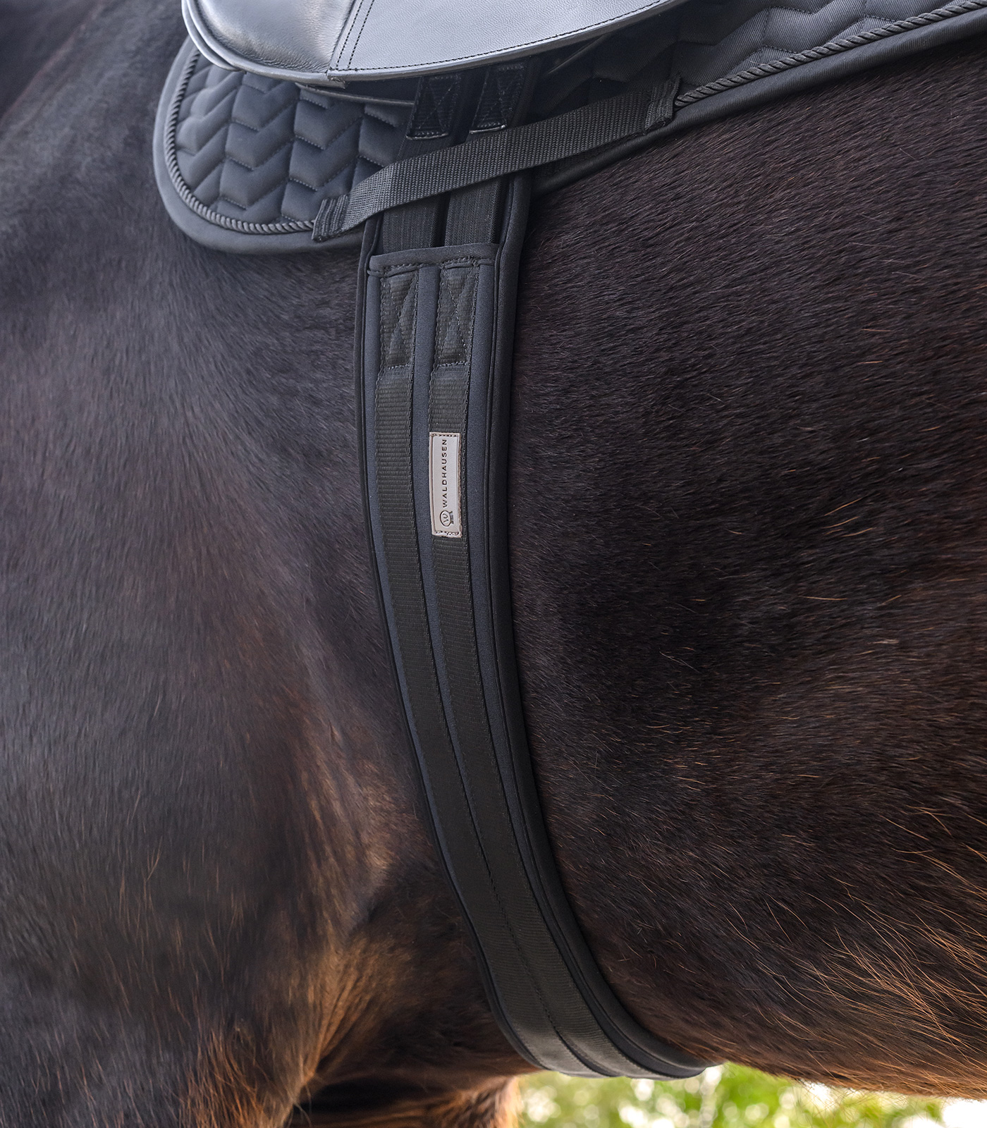 Waldhausen Saddle Girth with gel, black, 110 cm - Afbeelding 3